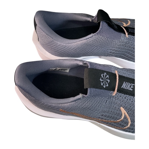 NIKE INTERACT RUN EASYON LIGHT CARBON FV5591-002 SIZE 9 Women's - Picture 8 of 11